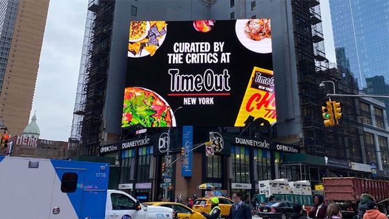 Dầu đúc chống nước P4 P5 Giant Outdoor LED Video Wall Panel Screen cho màn hình hiển thị
