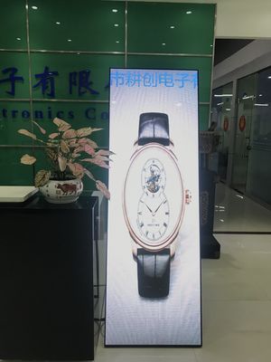 Sàn đứng LED Poster hiển thị màu đầy đủ P4 quảng cáo di động Publish