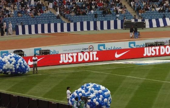 Không thấm nước Full Color P6 P8 P10 Giant Stadium Panel Video Wall Outdoor LED Display Screen