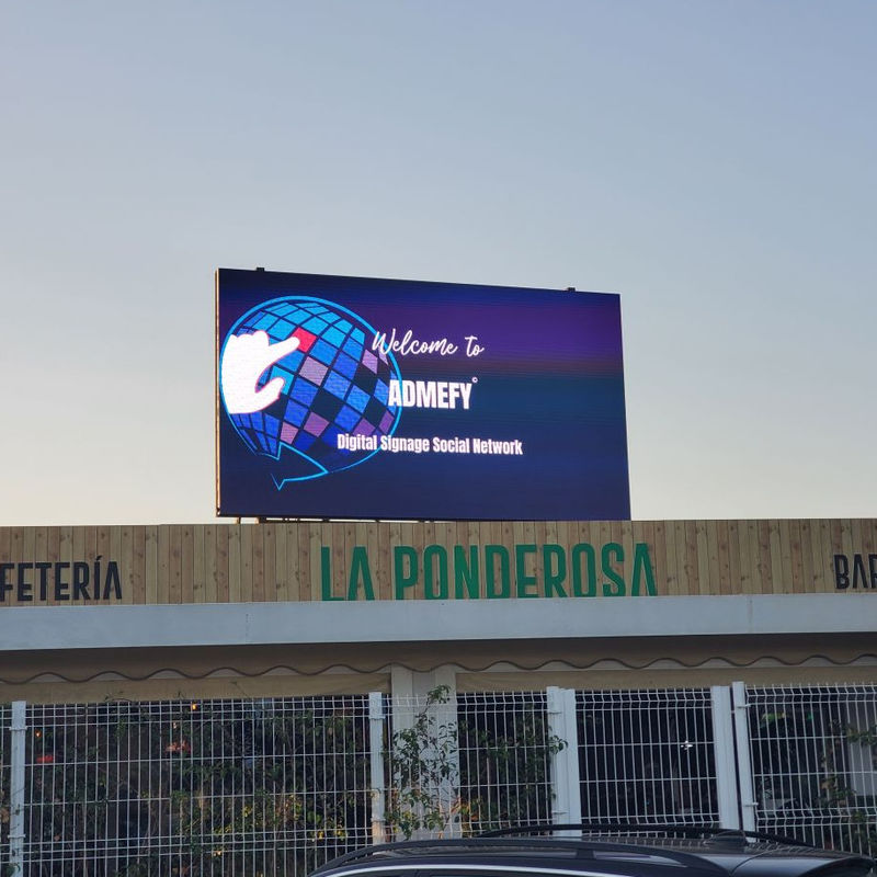 Dầu đúc chống nước P4 P5 Giant Outdoor LED Video Wall Panel Screen cho màn hình hiển thị