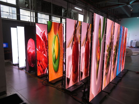 Giá tốt. Thiết lập dễ dàng và khả năng di chuyển Gposter-A là tấm áp phích LED gấp tối ưu cho bất kỳ dịp nào trực tuyến